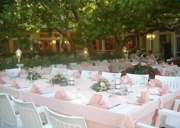 Restaurant Robinson Hotel 3*