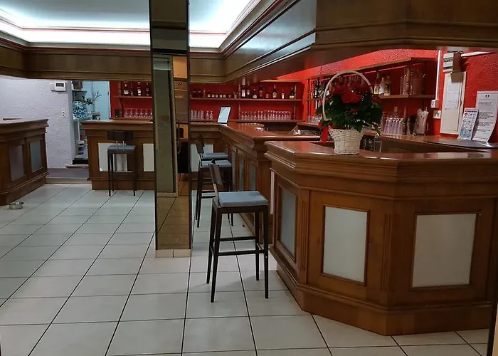 Hotel Restaurant Robinson Beaucaire (Gard)